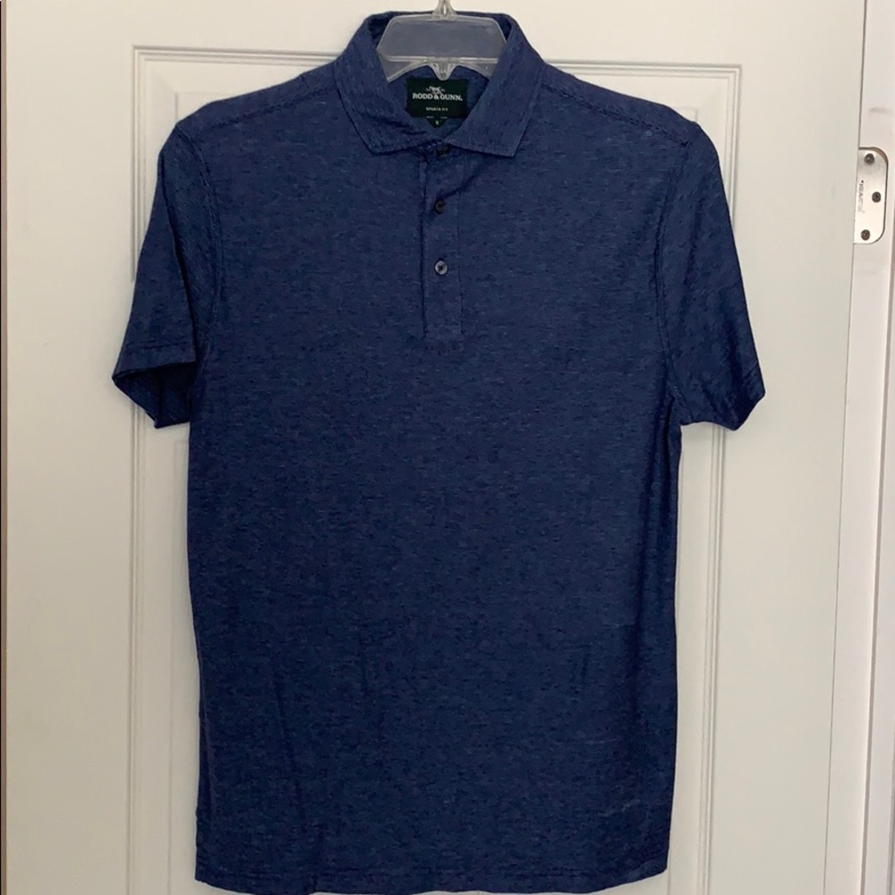 Rodd & Gunn blue striped polo. Sports fit